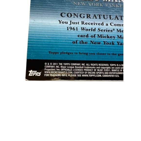 2011 Topps World Series Medallions 1961 NY Yankees Mickey Mantle - Picture 3 of 3